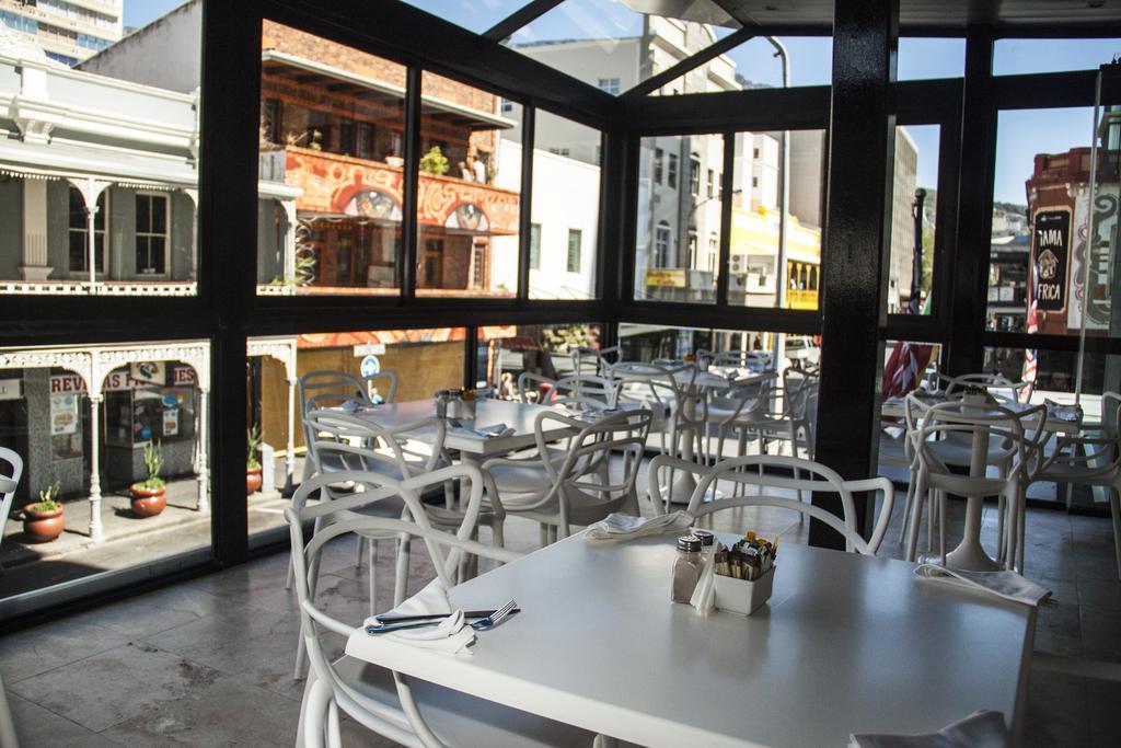 Urban Chic Boutique Hotel & Cafe Кейптаун Екстериор снимка