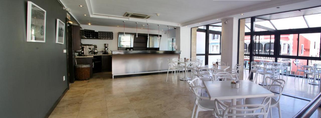 Urban Chic Boutique Hotel & Cafe Кейптаун Екстериор снимка