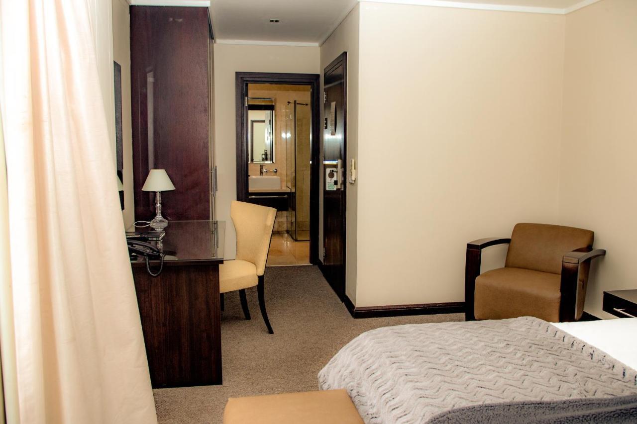 Urban Chic Boutique Hotel & Cafe Кейптаун Екстериор снимка