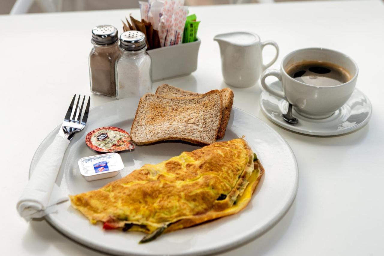 Urban Chic Boutique Hotel & Cafe Кейптаун Екстериор снимка