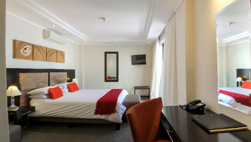 Urban Chic Boutique Hotel & Cafe Кейптаун Екстериор снимка