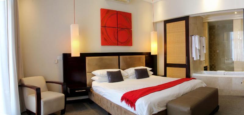 Urban Chic Boutique Hotel & Cafe Кейптаун Екстериор снимка